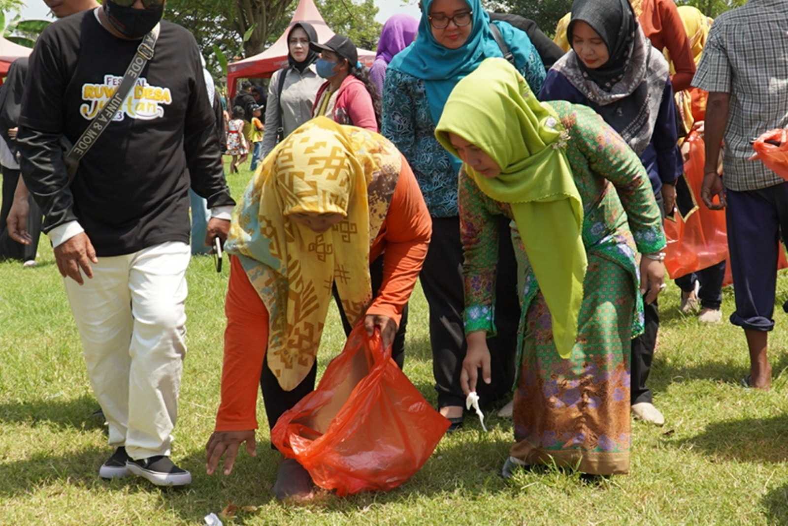 Gema Media Aksi Nyata LISA BERDASI Wali Kota Mojokerto Punguti