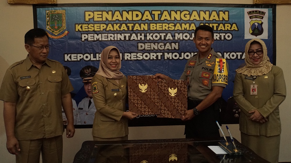 gambar utama