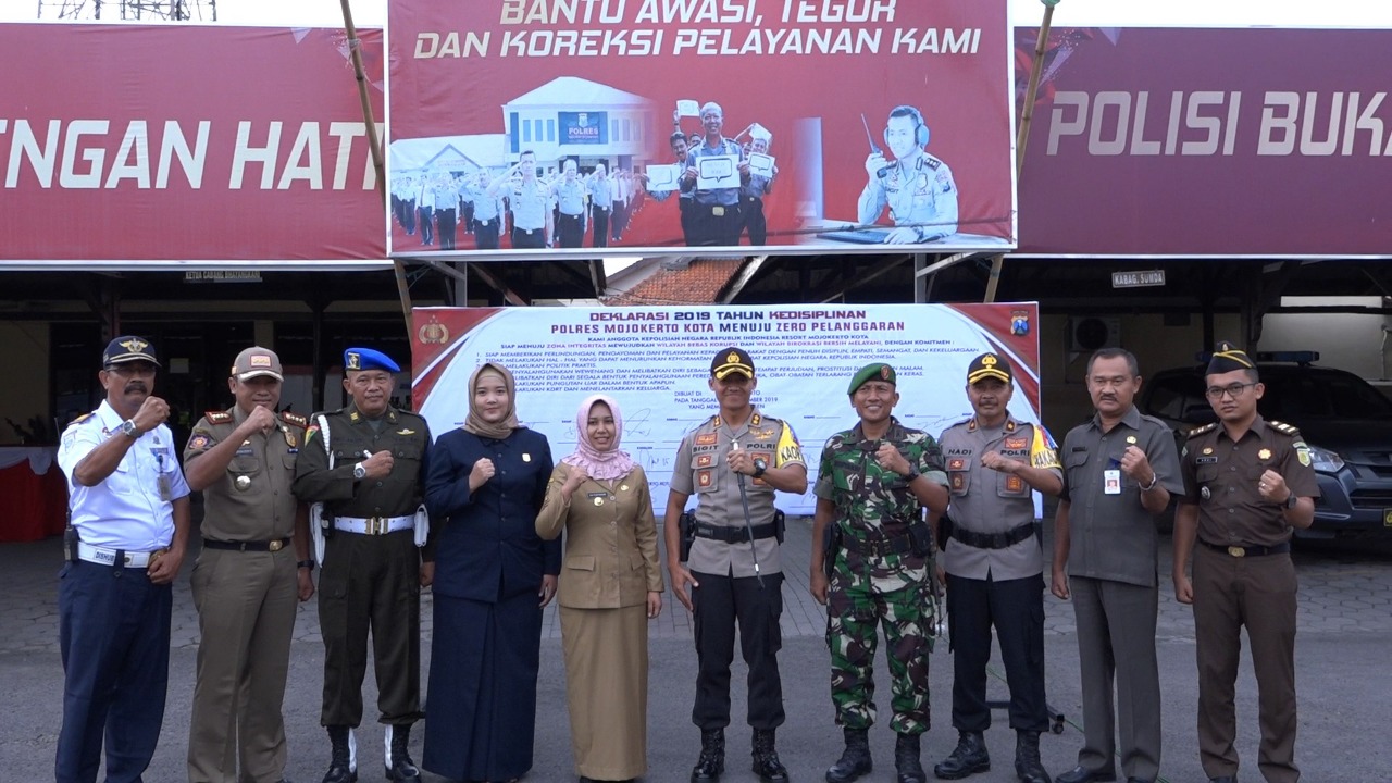 gambar utama