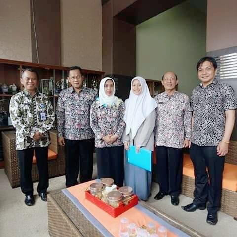 gambar utama