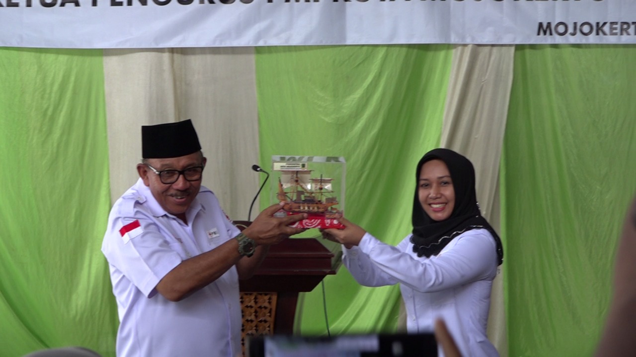 gambar utama
