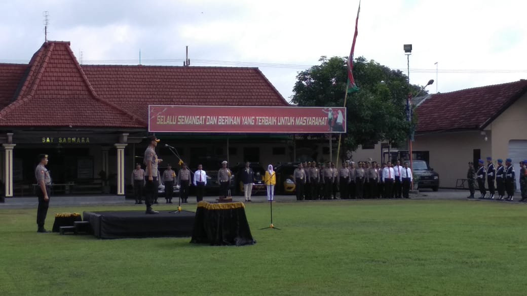 gambar utama