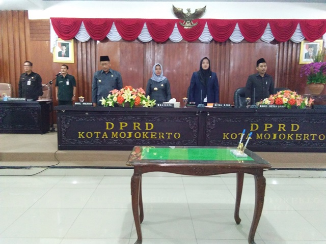 gambar utama