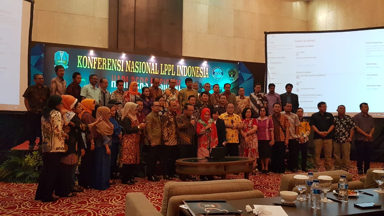 gambar utama