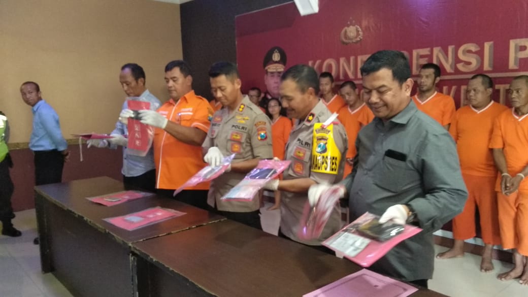 gambar utama
