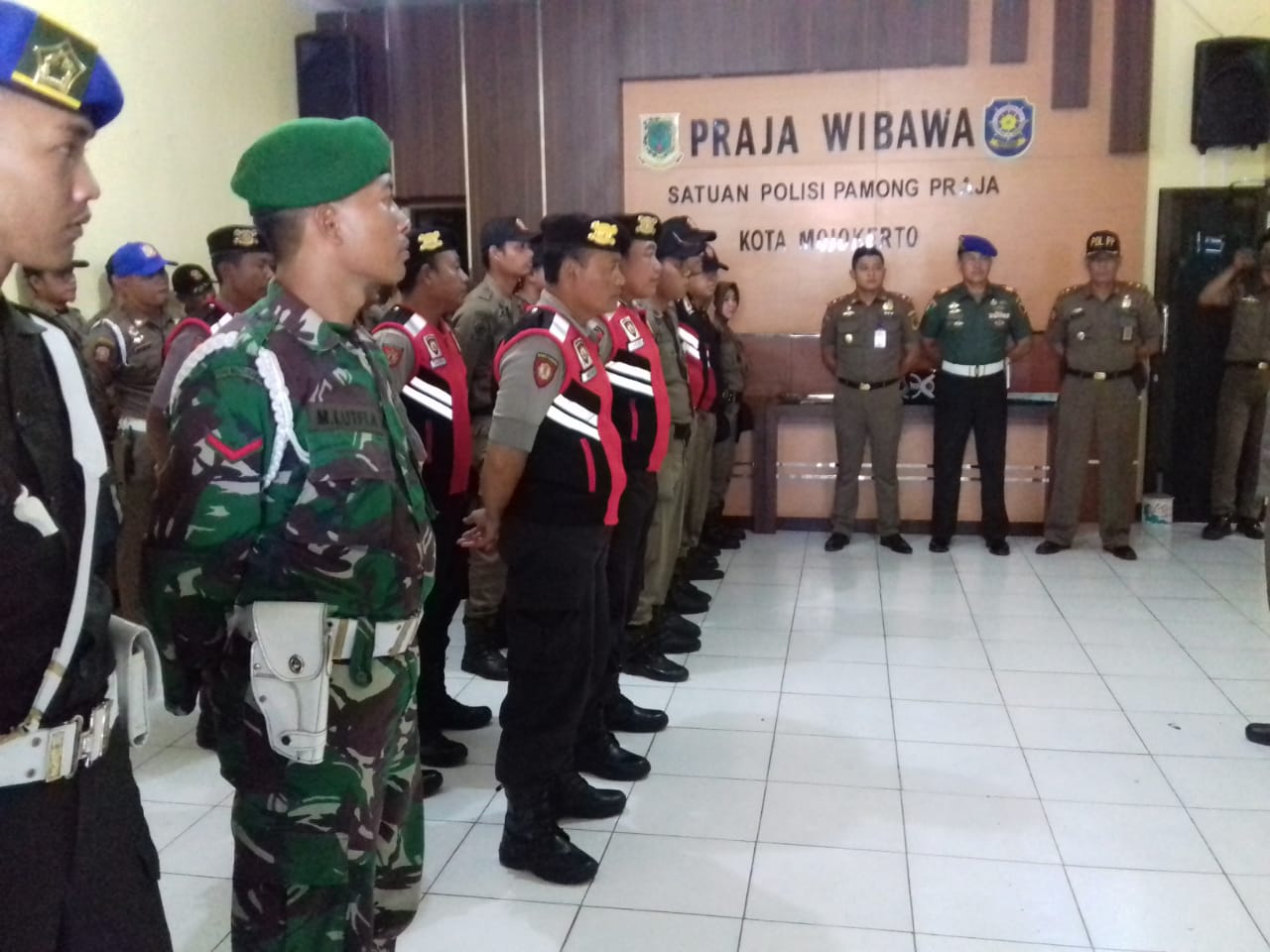 gambar utama