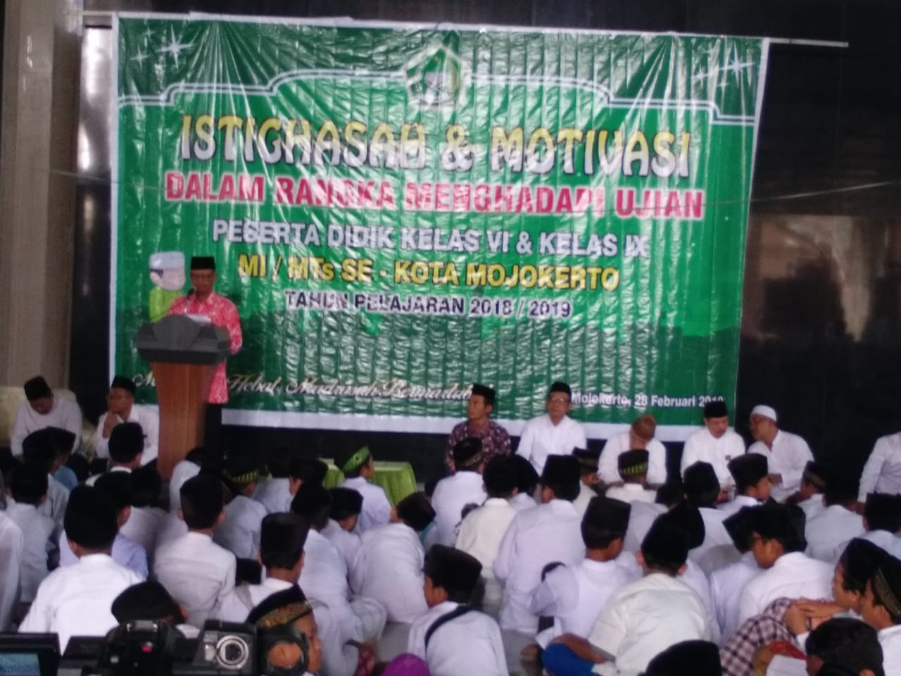 gambar utama