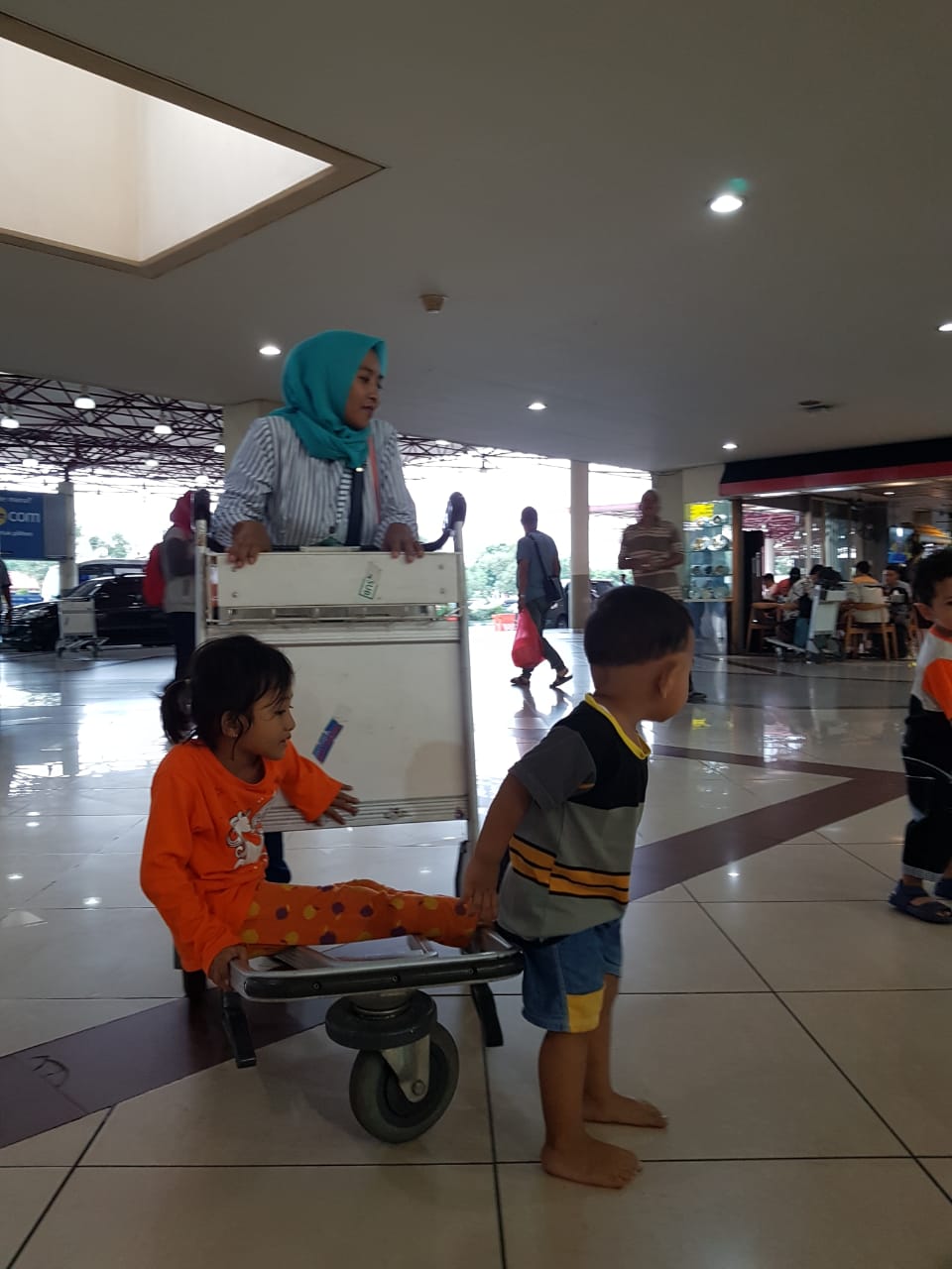gambar utama