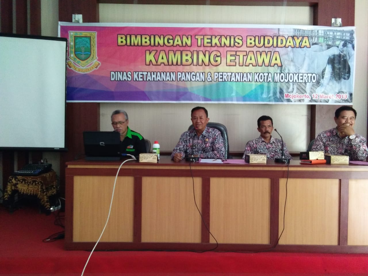 gambar utama