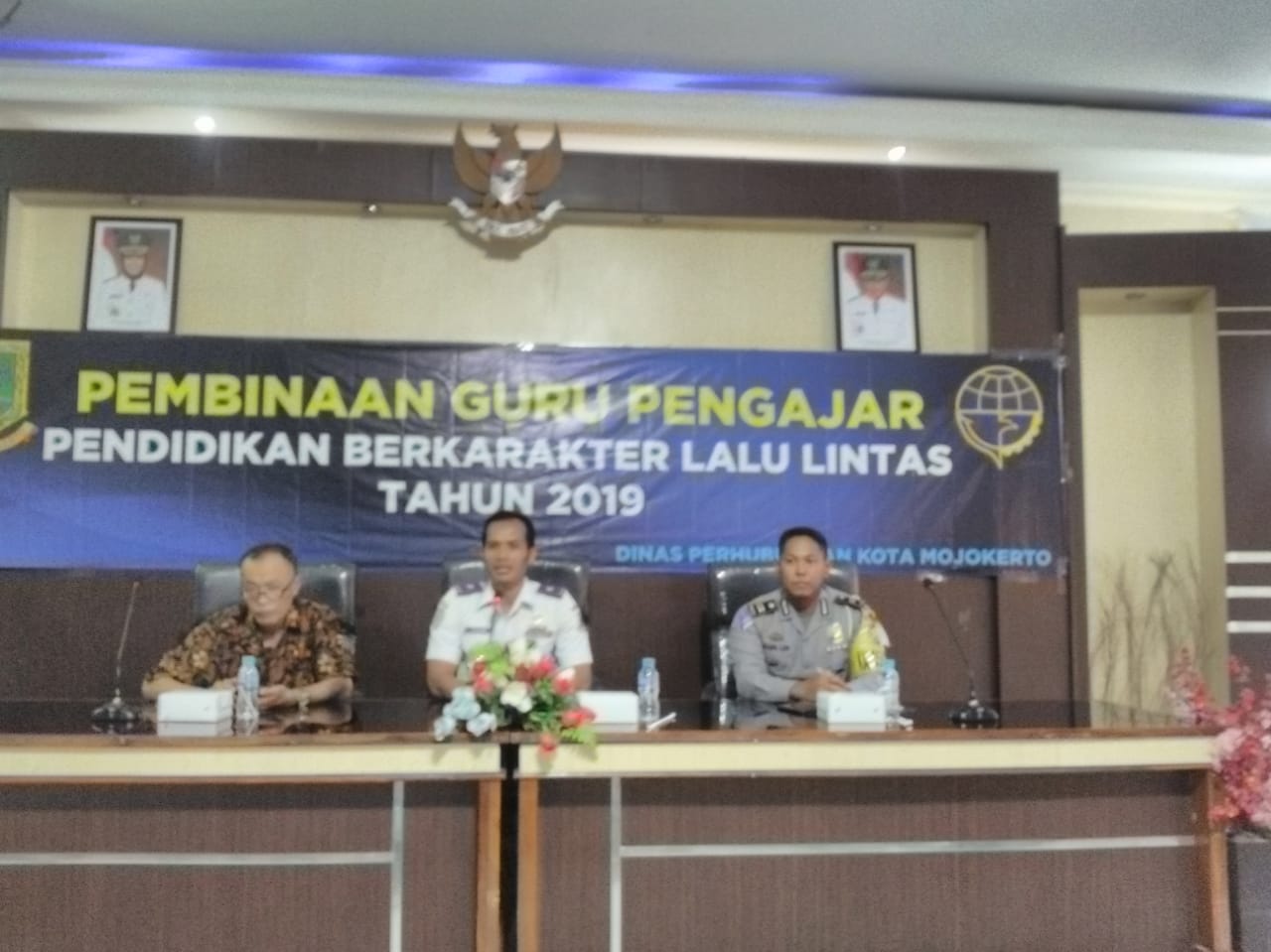 gambar utama