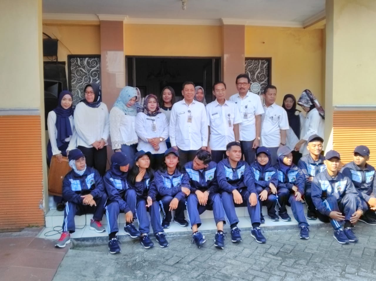gambar utama
