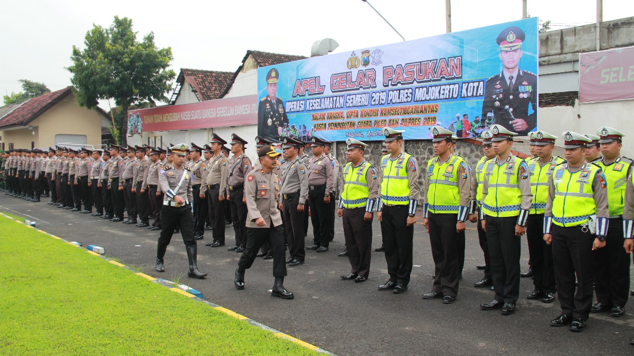 gambar utama