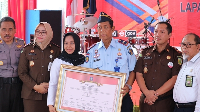 gambar utama