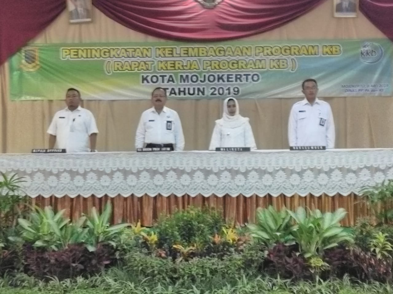 gambar utama