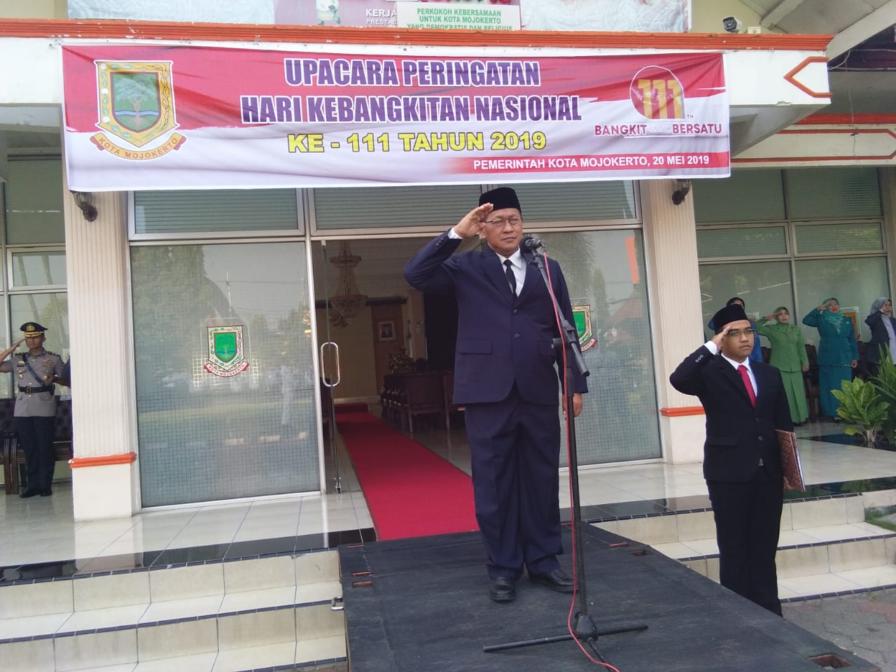 gambar utama