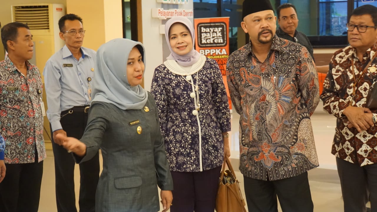 gambar utama