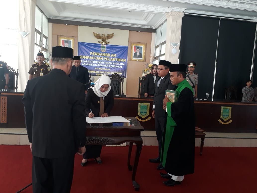 gambar utama