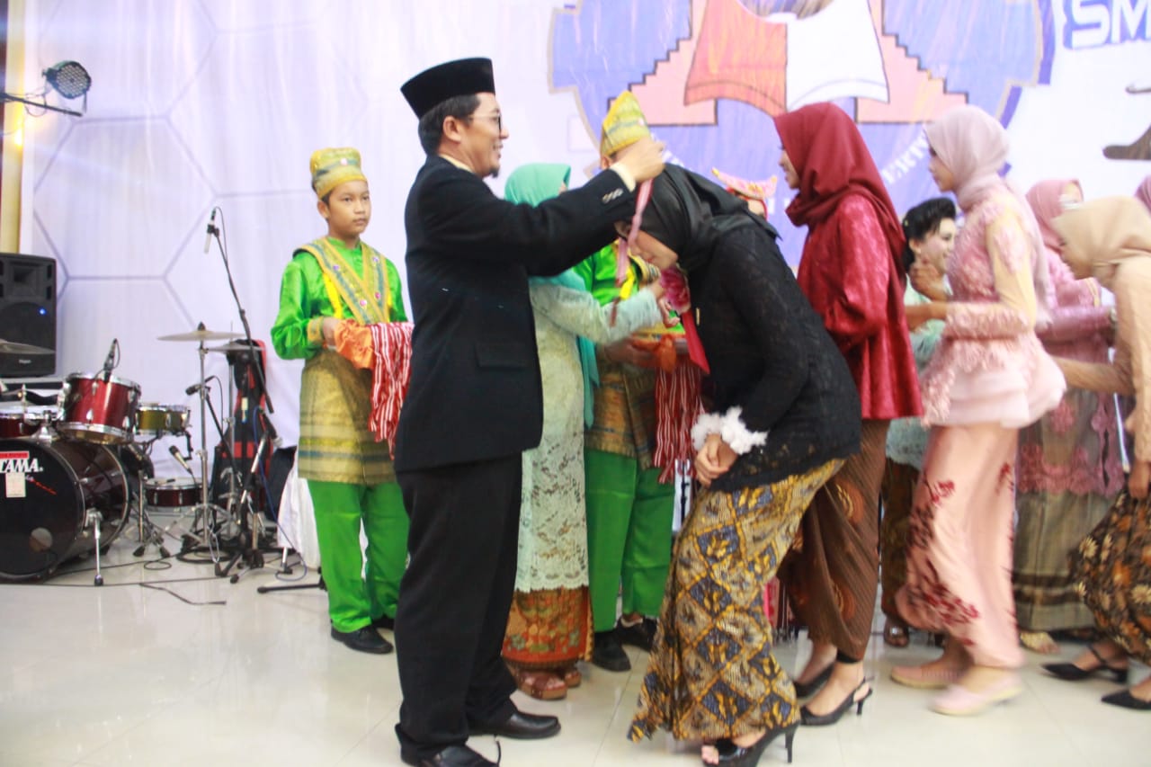 gambar utama