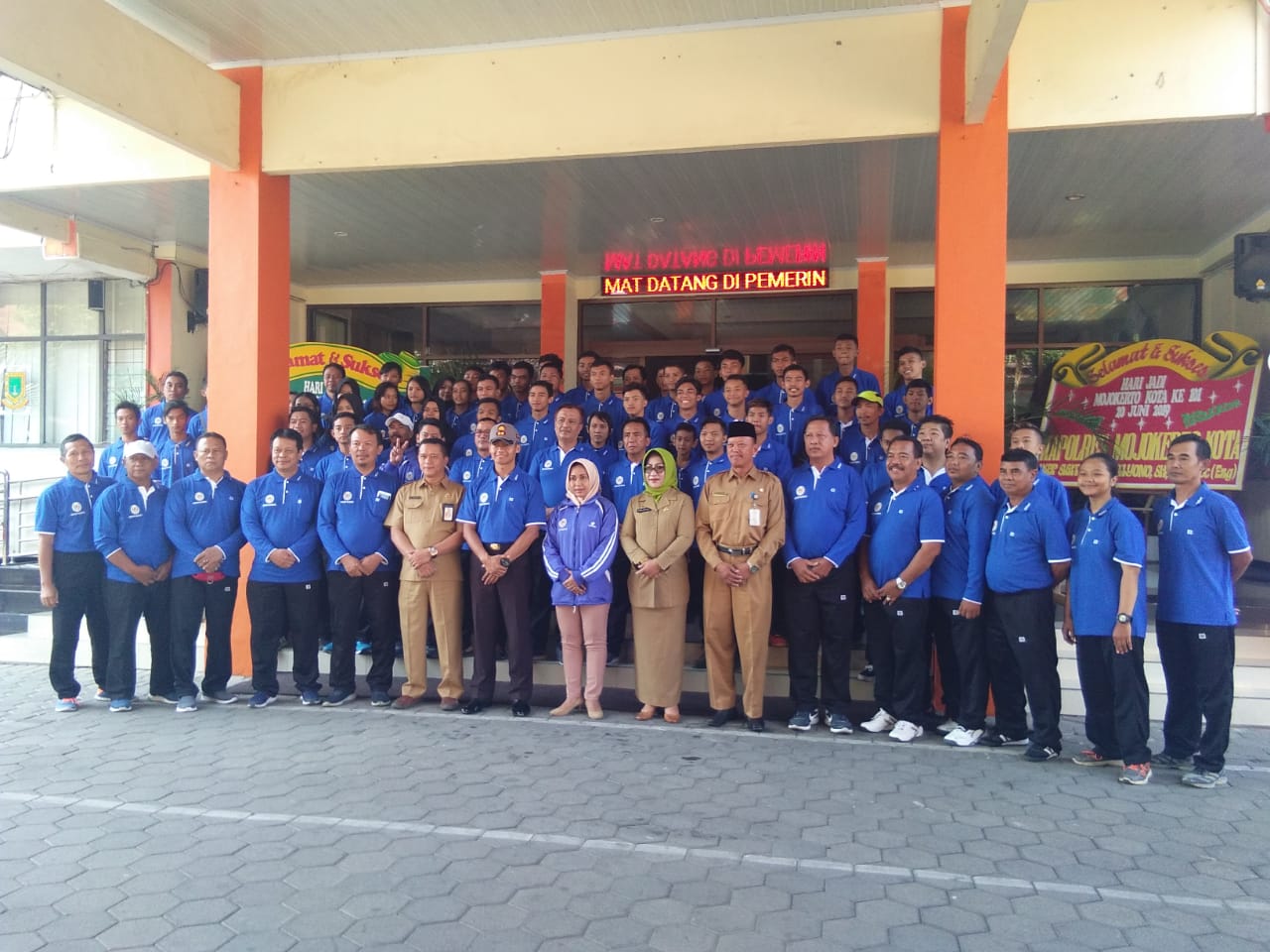 gambar utama