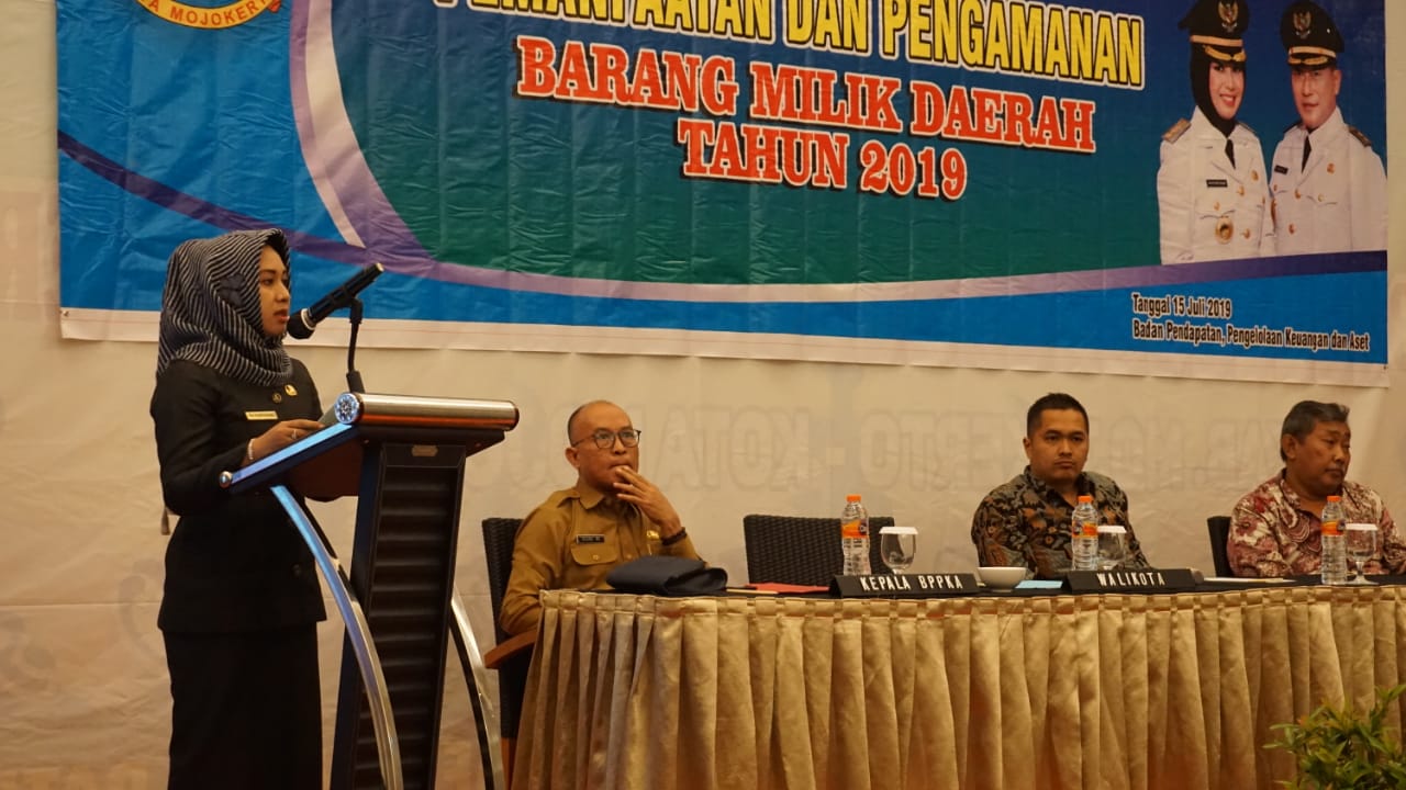 gambar utama