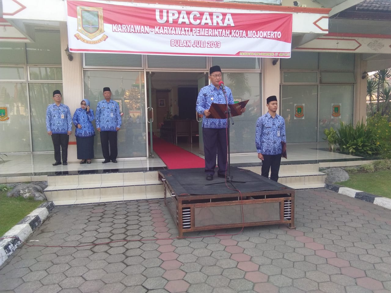 gambar utama