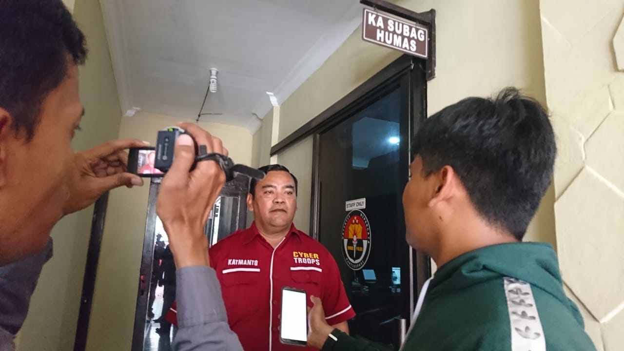 gambar utama