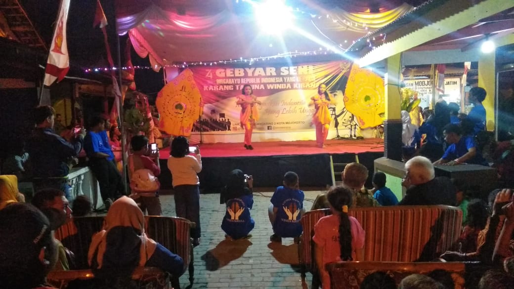 gambar utama