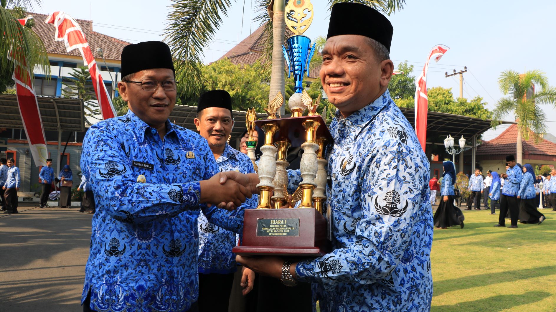 gambar utama