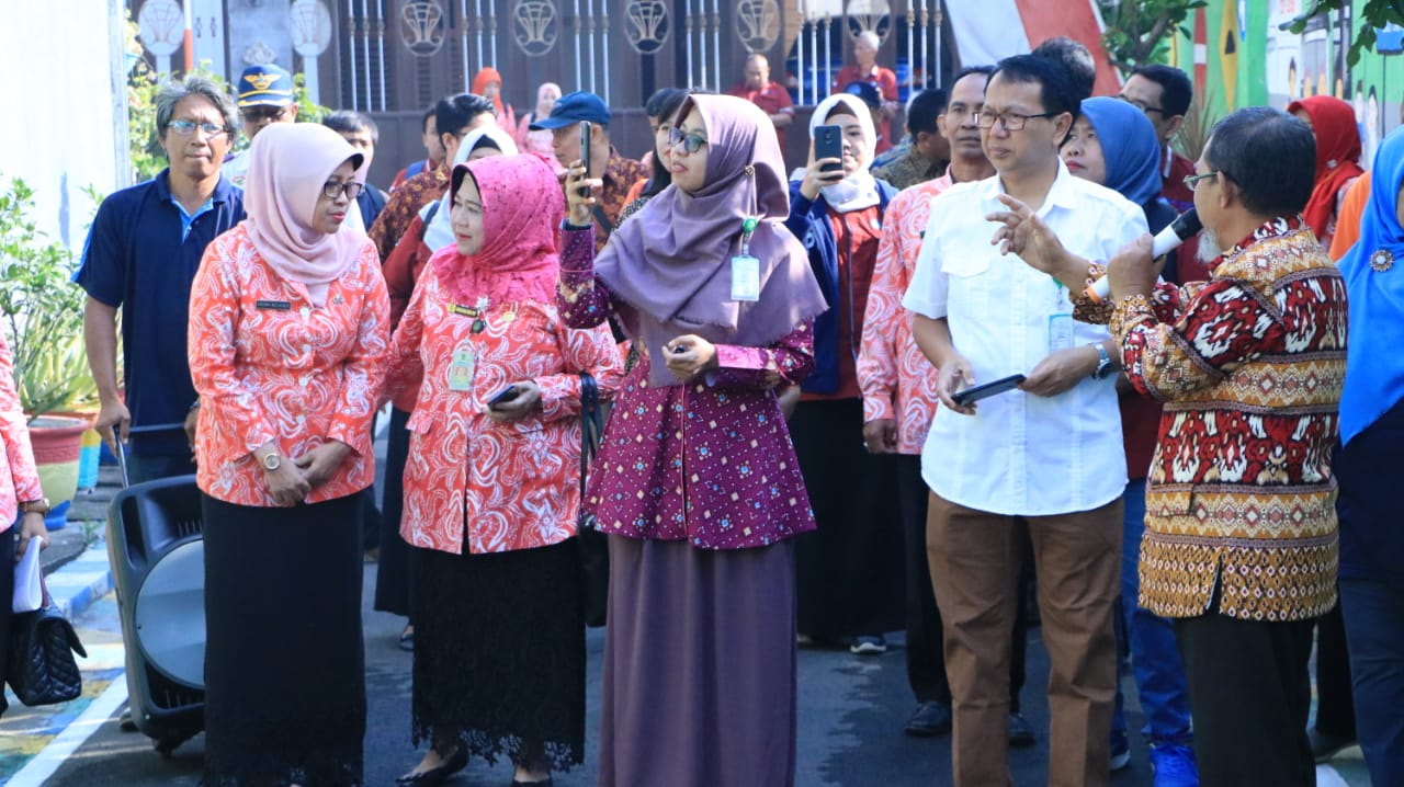 gambar utama