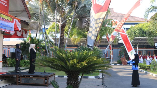 gambar utama