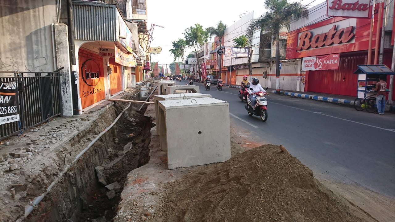 gambar utama