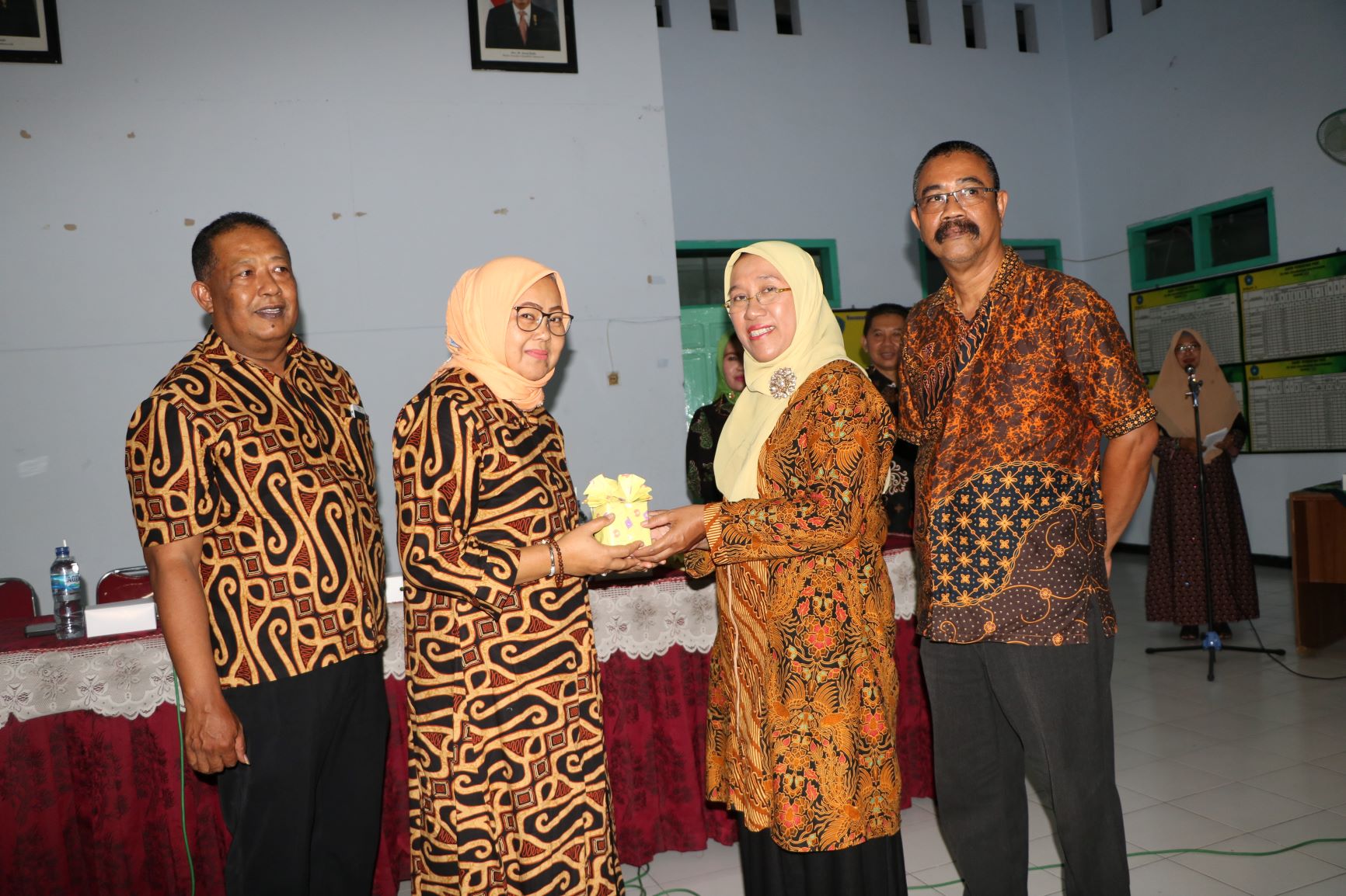 gambar utama