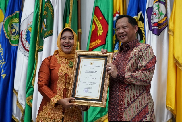 gambar utama