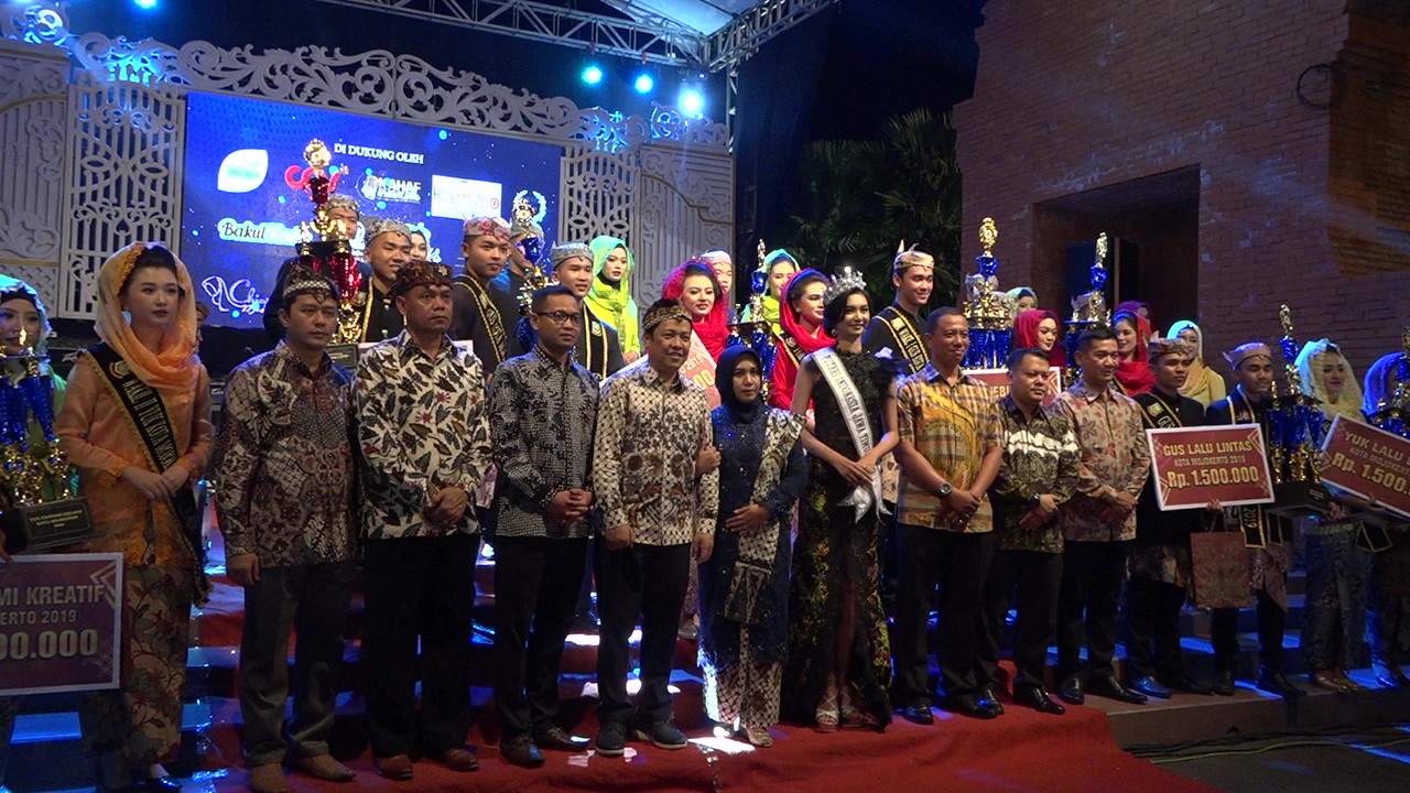 gambar utama