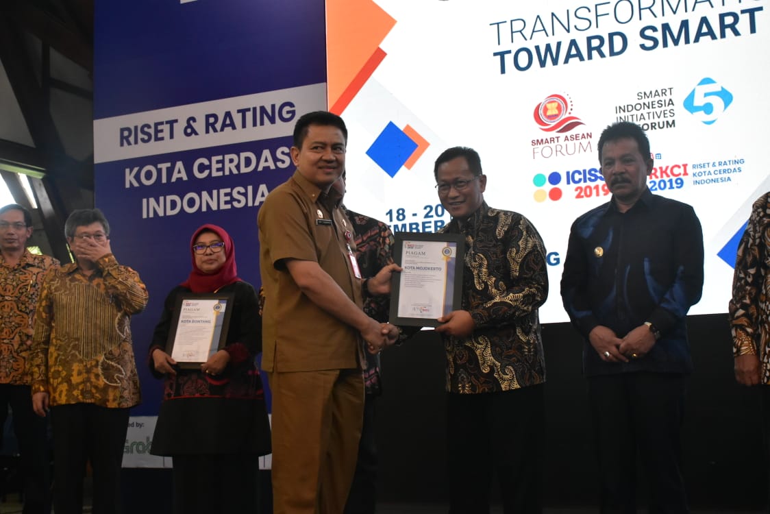 gambar utama