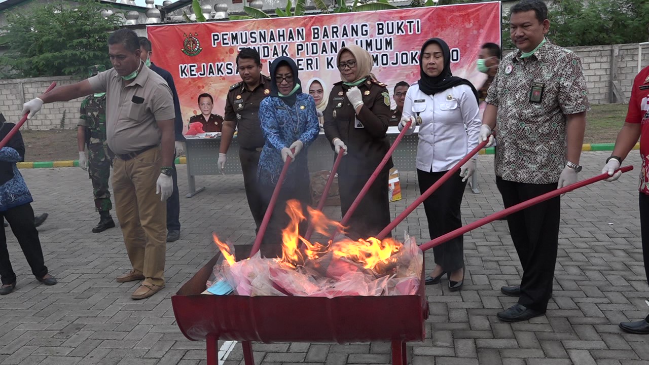 gambar utama