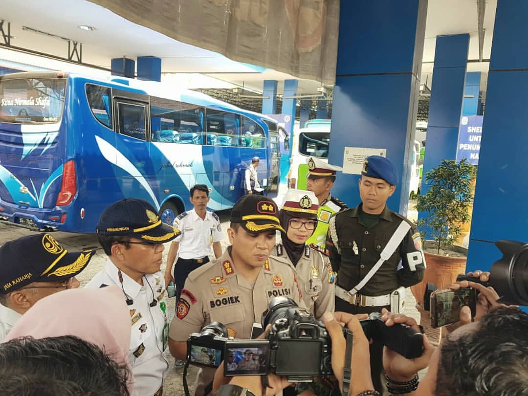 gambar utama