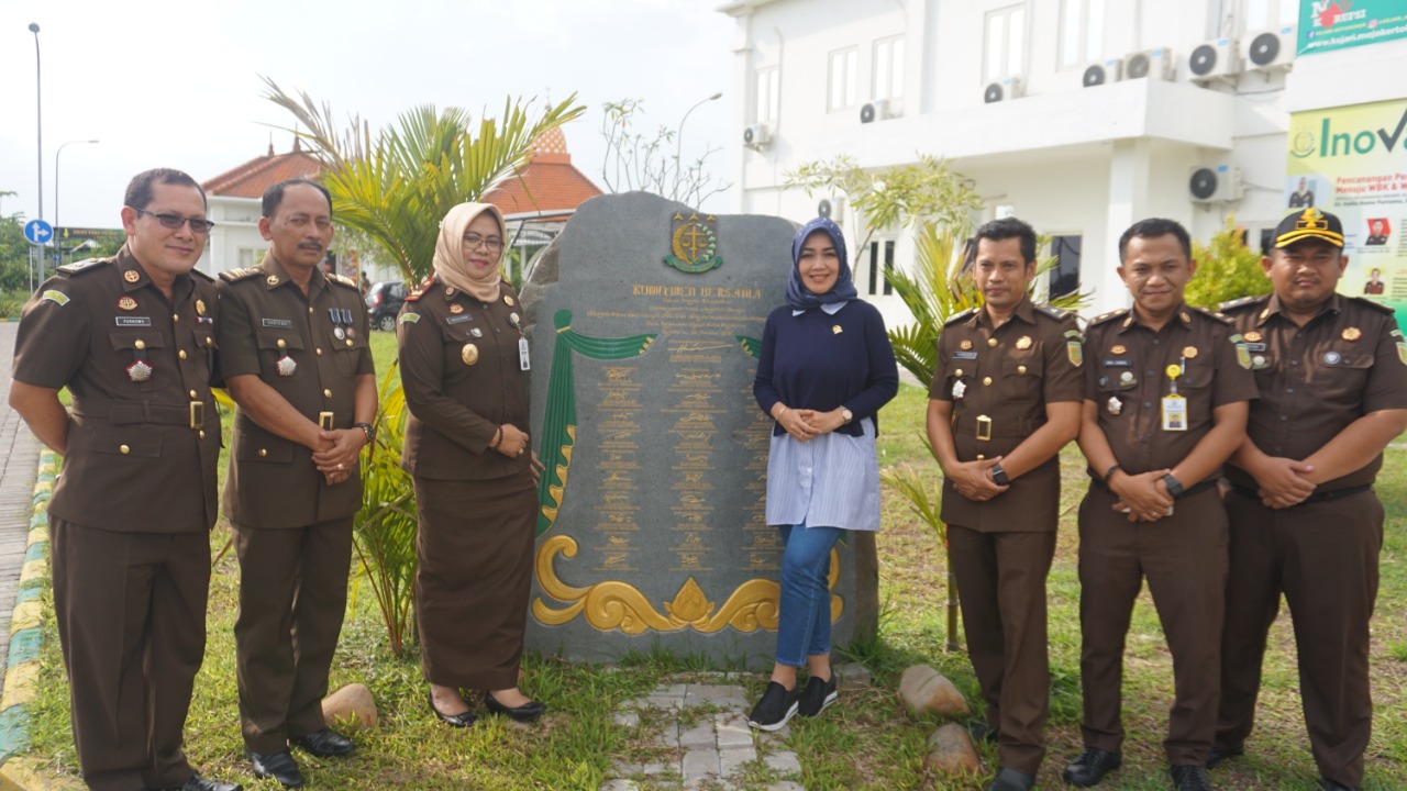 gambar utama