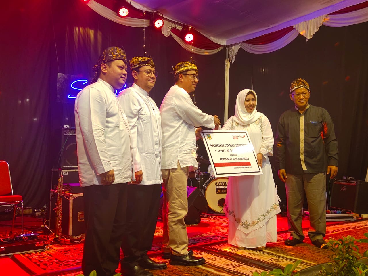 gambar utama