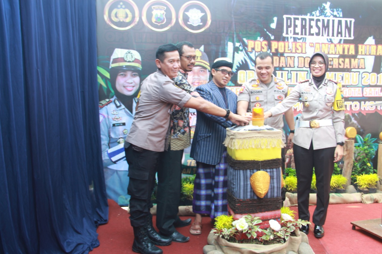 gambar utama
