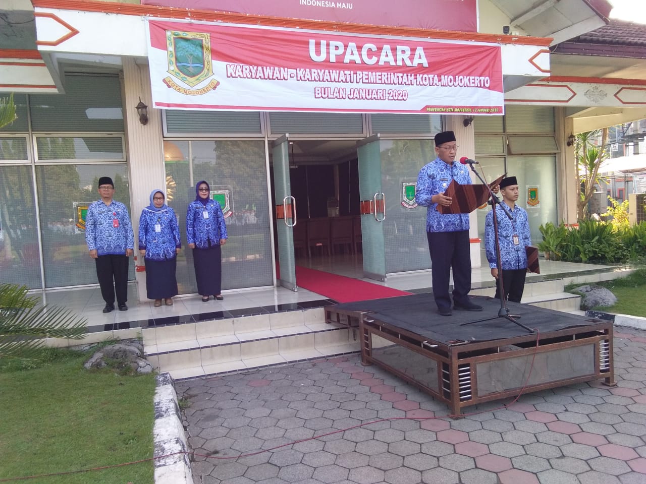 gambar utama