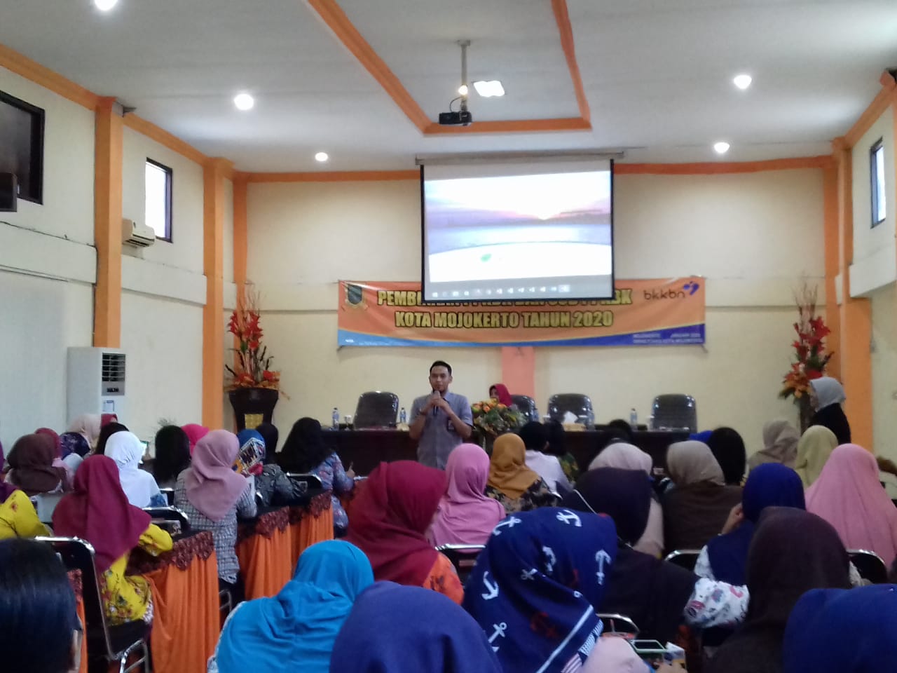gambar utama