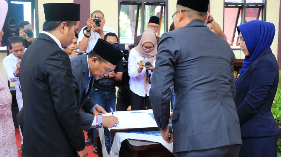 gambar utama
