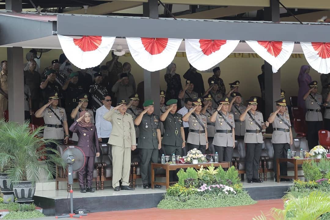 gambar utama