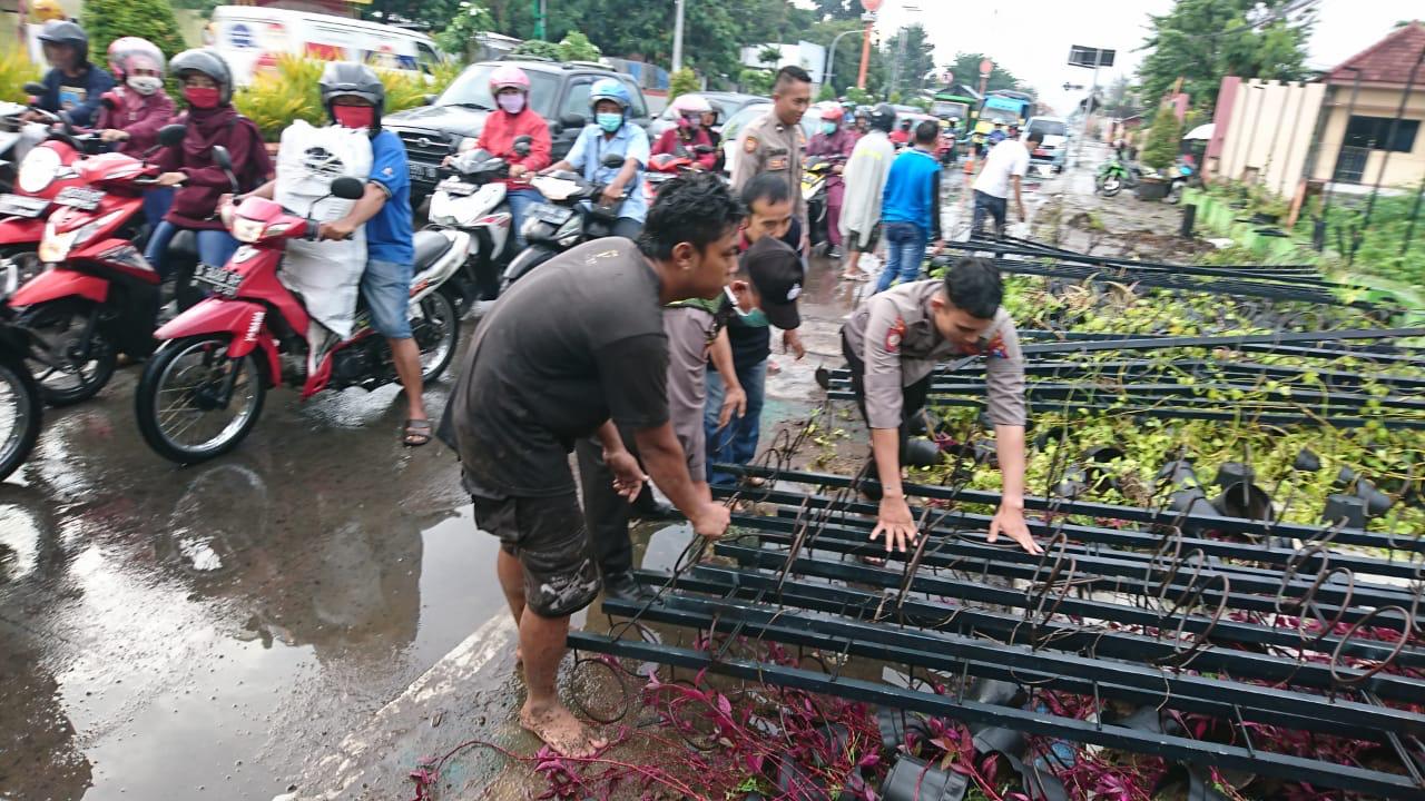 gambar utama