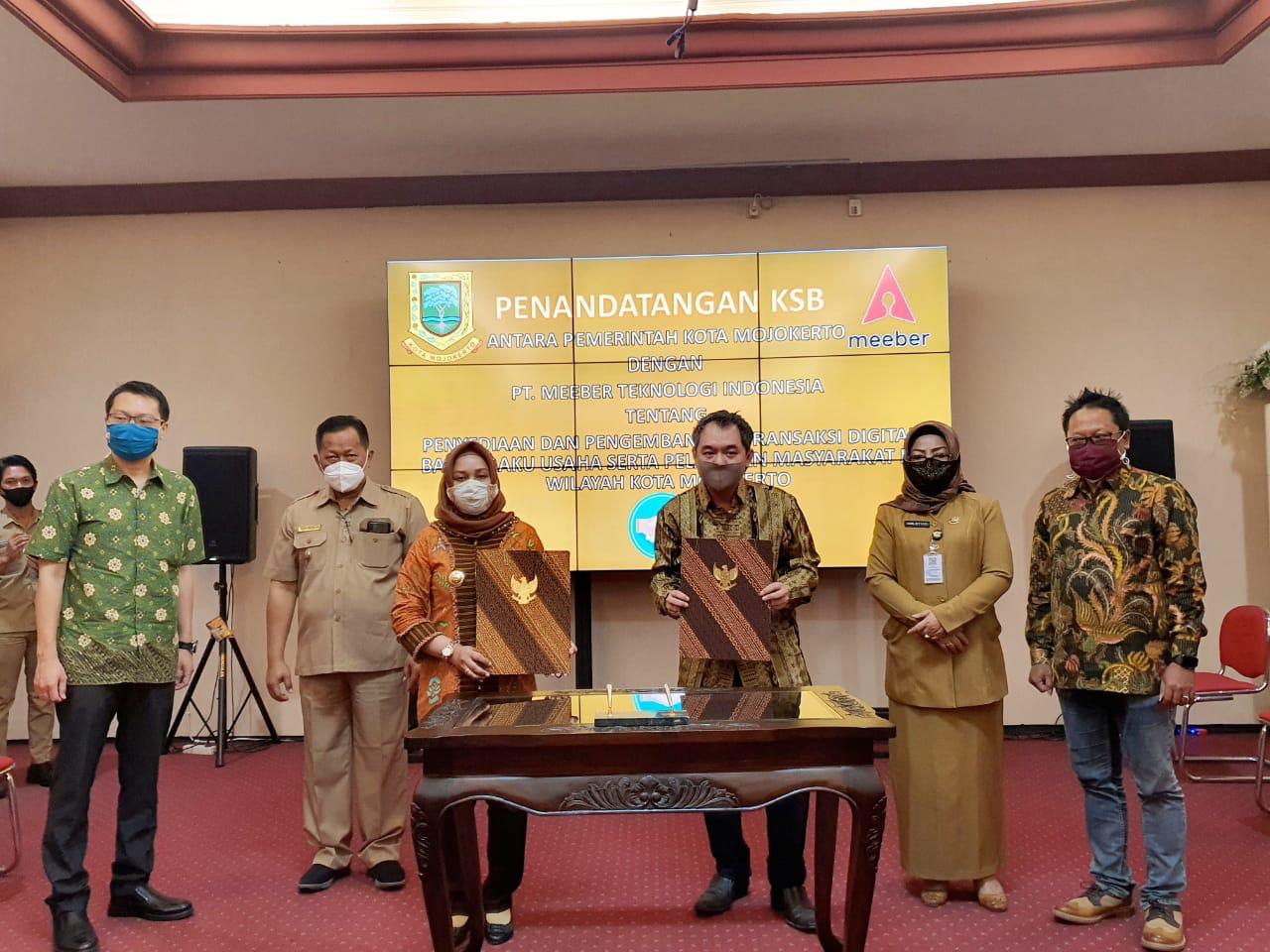 gambar utama