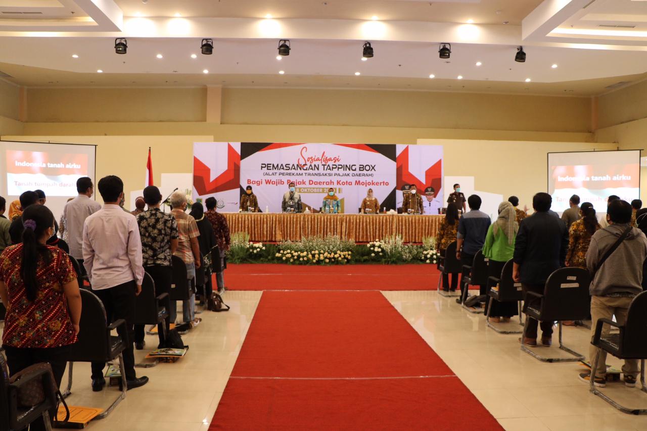 gambar utama