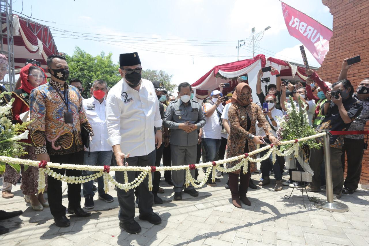 gambar utama