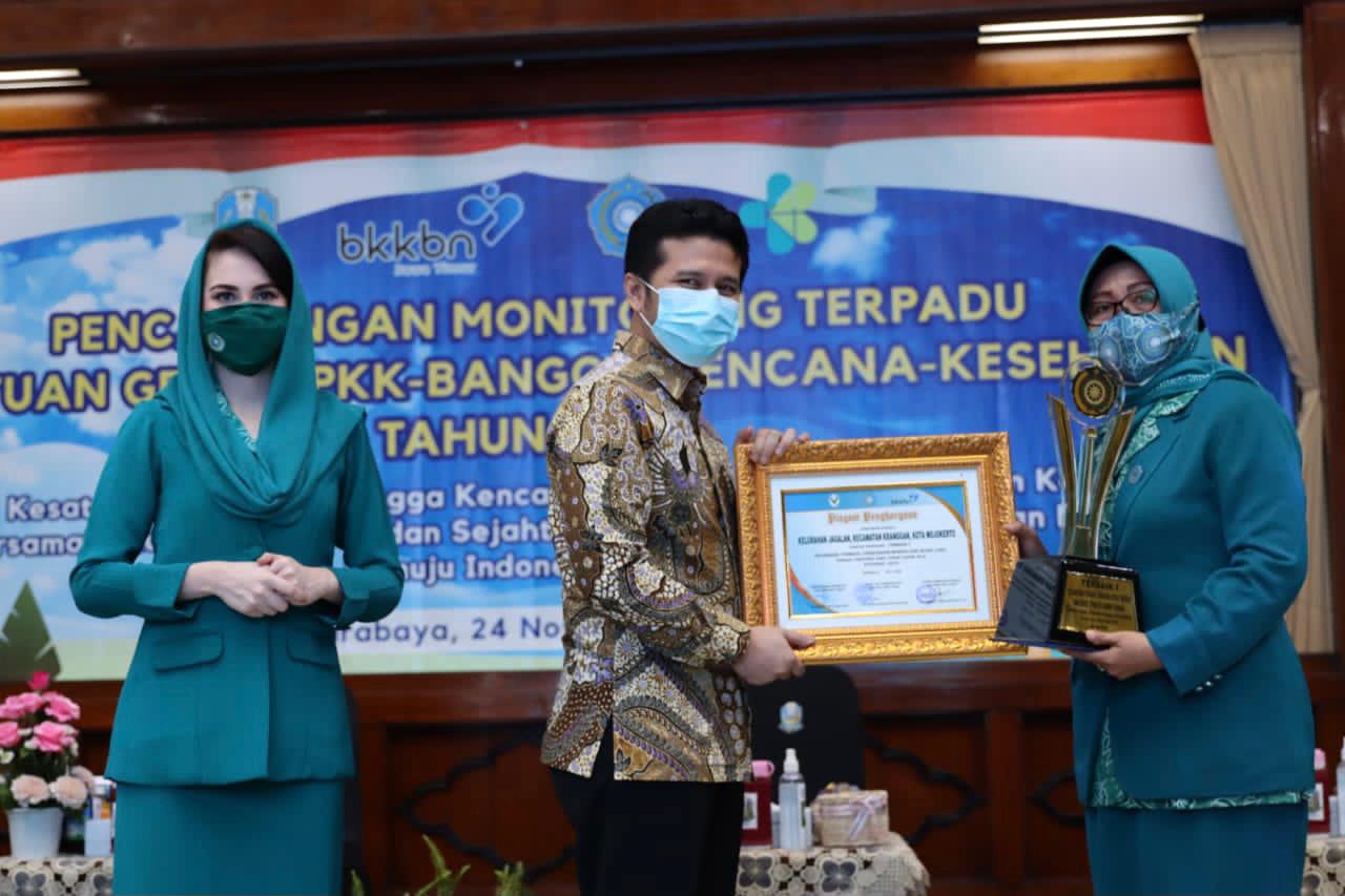 gambar utama