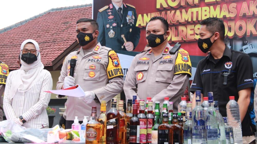 gambar utama